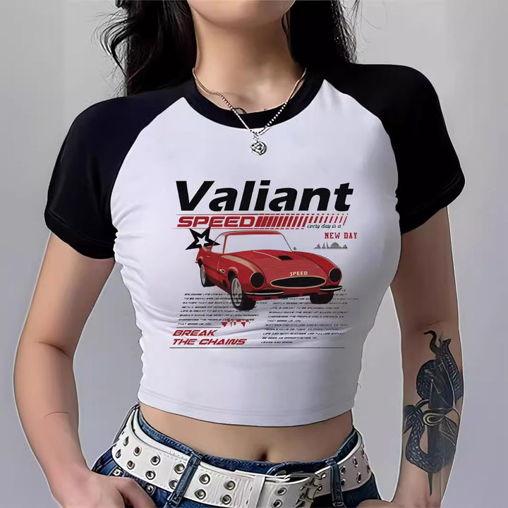 Damer Cropped T-shirt med iögonfallande tryckdesign Mirla-Eva Jonsson