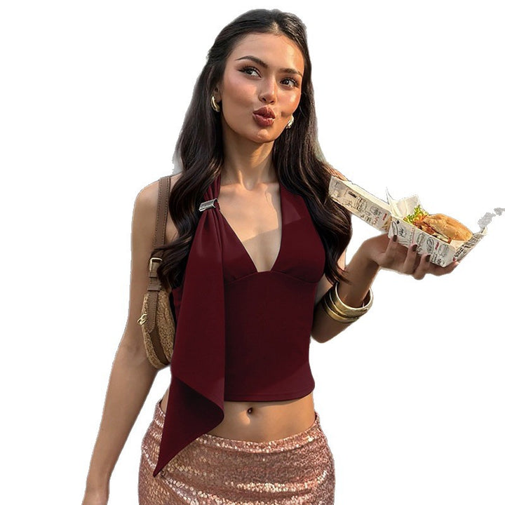Damer Cropped Top med asymmetrisk design och elegant halterdesign Mirla-Eva Jonsson