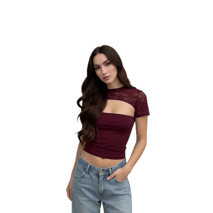 Damer Cropped Top med spetmust och figurnära snitt Mirla-Eva Jonsson
