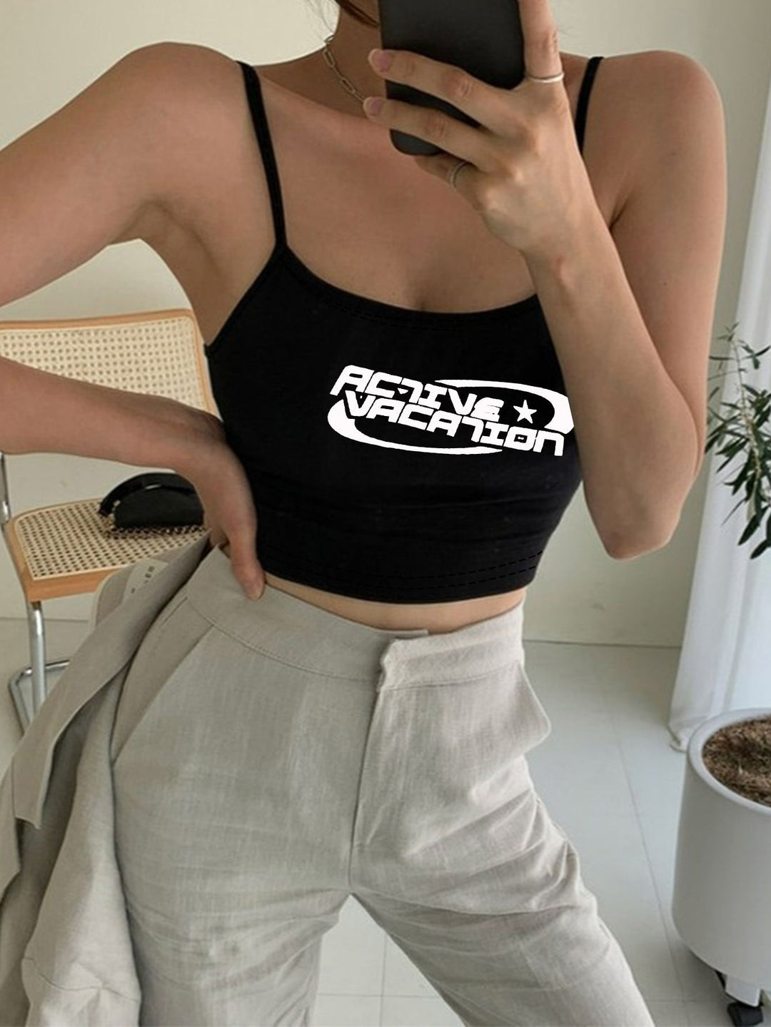 Damer Cropped Top med trendig text Mirla-Eva Jonsson