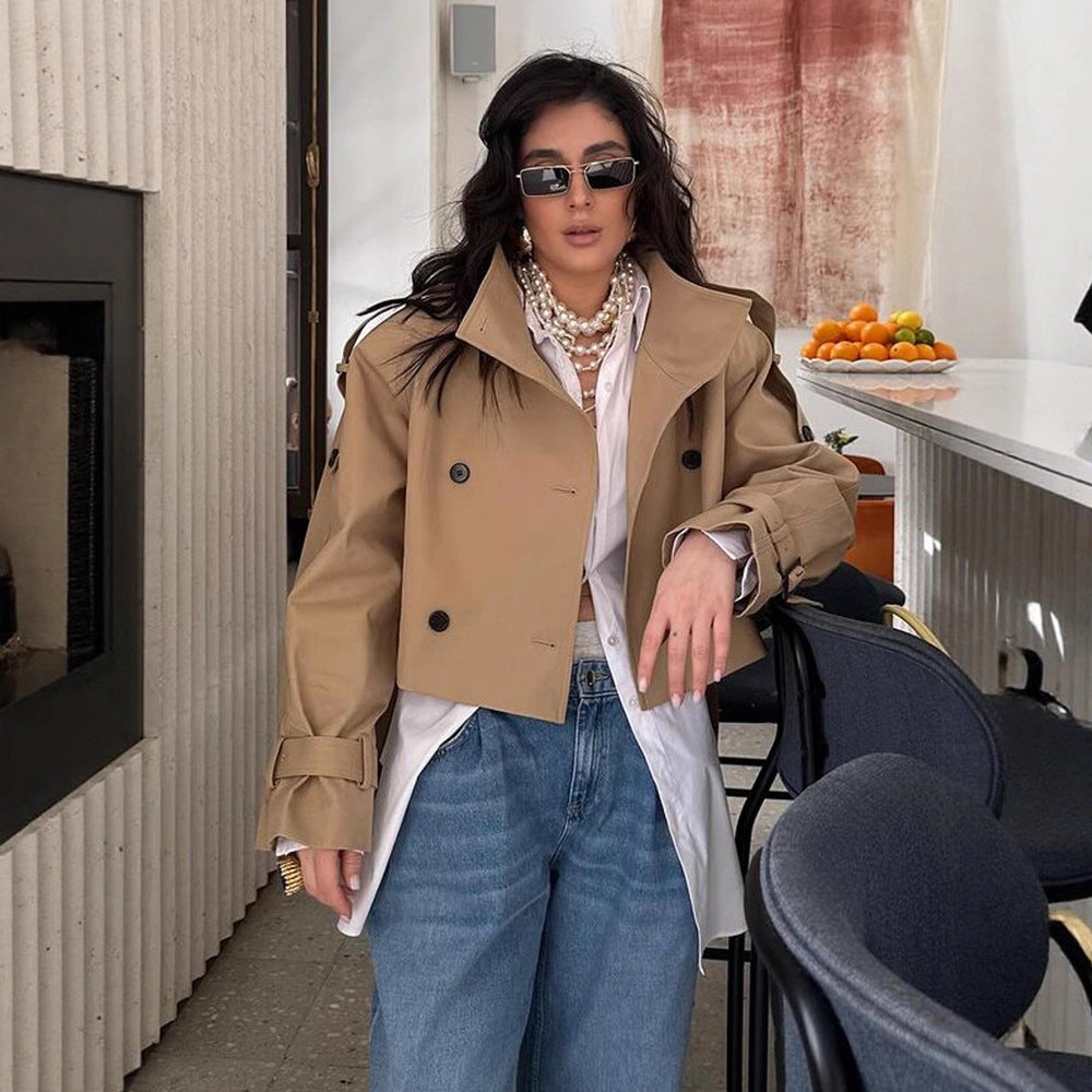 Damer Cropped Trenchcoat med modernt snitt Mirla-Eva Jonsson