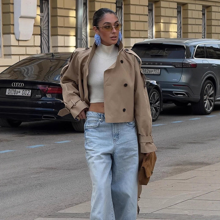 Damer Cropped Trenchcoat med modernt snitt Mirla-Eva Jonsson