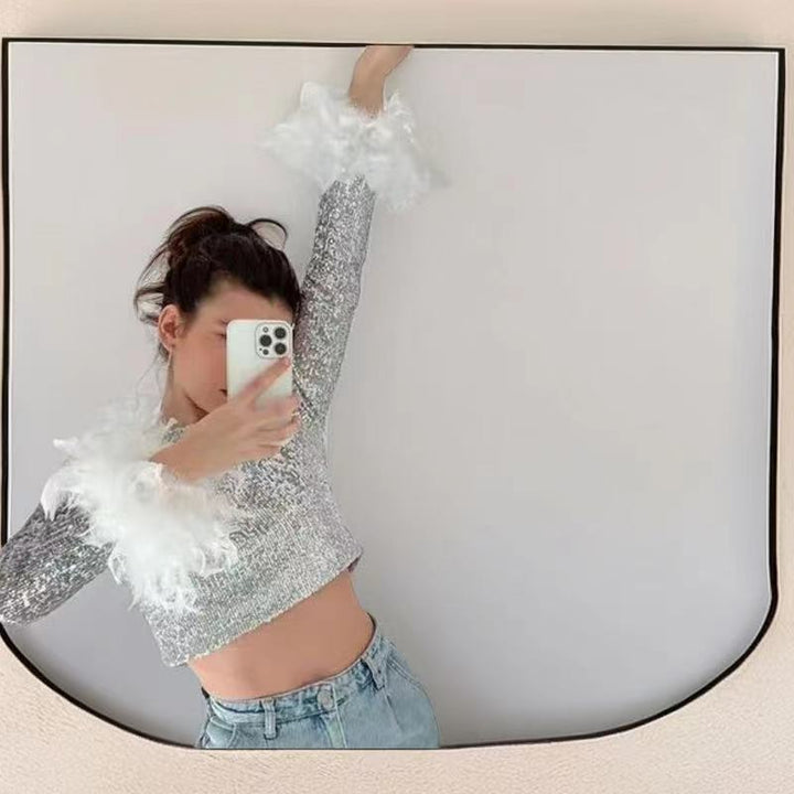 Damer Cropped topp med glittrande paljetter och fluffiga ärmslut Mirla-Eva Jonsson
