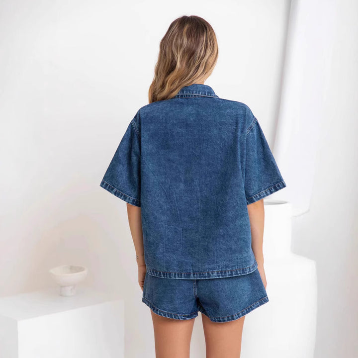 Damer Denim-skjorta och shorts-set i moderiktig stil Mirla-Eva Jonsson