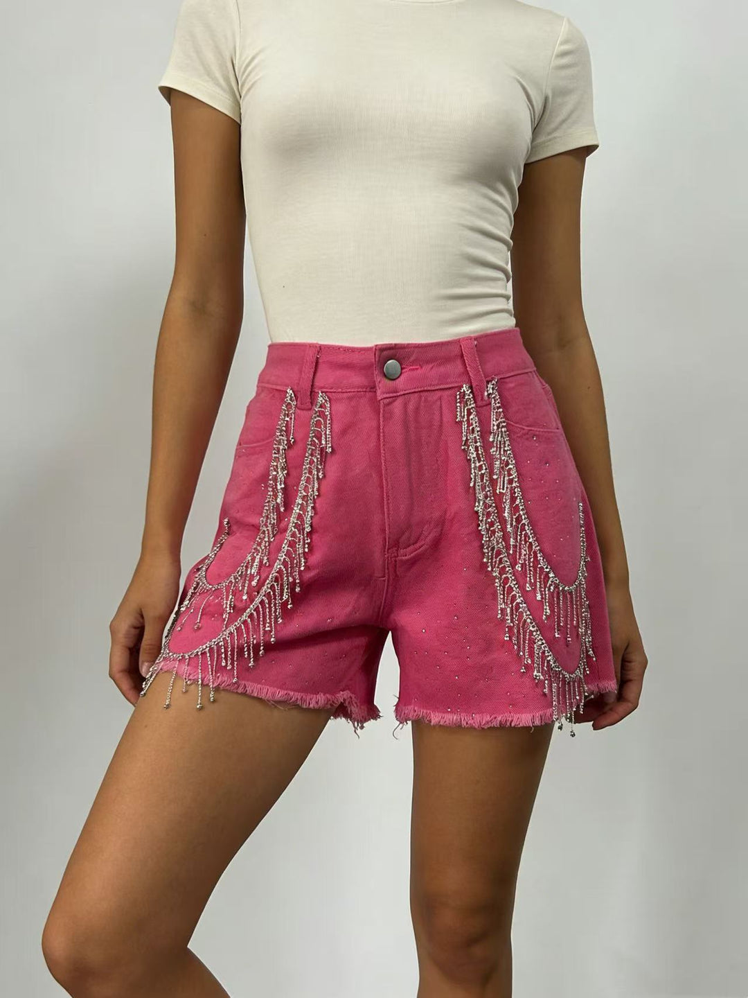 Damer Designer Denim-short med trendiga kedjeprydnader Mirla-Eva Jonsson