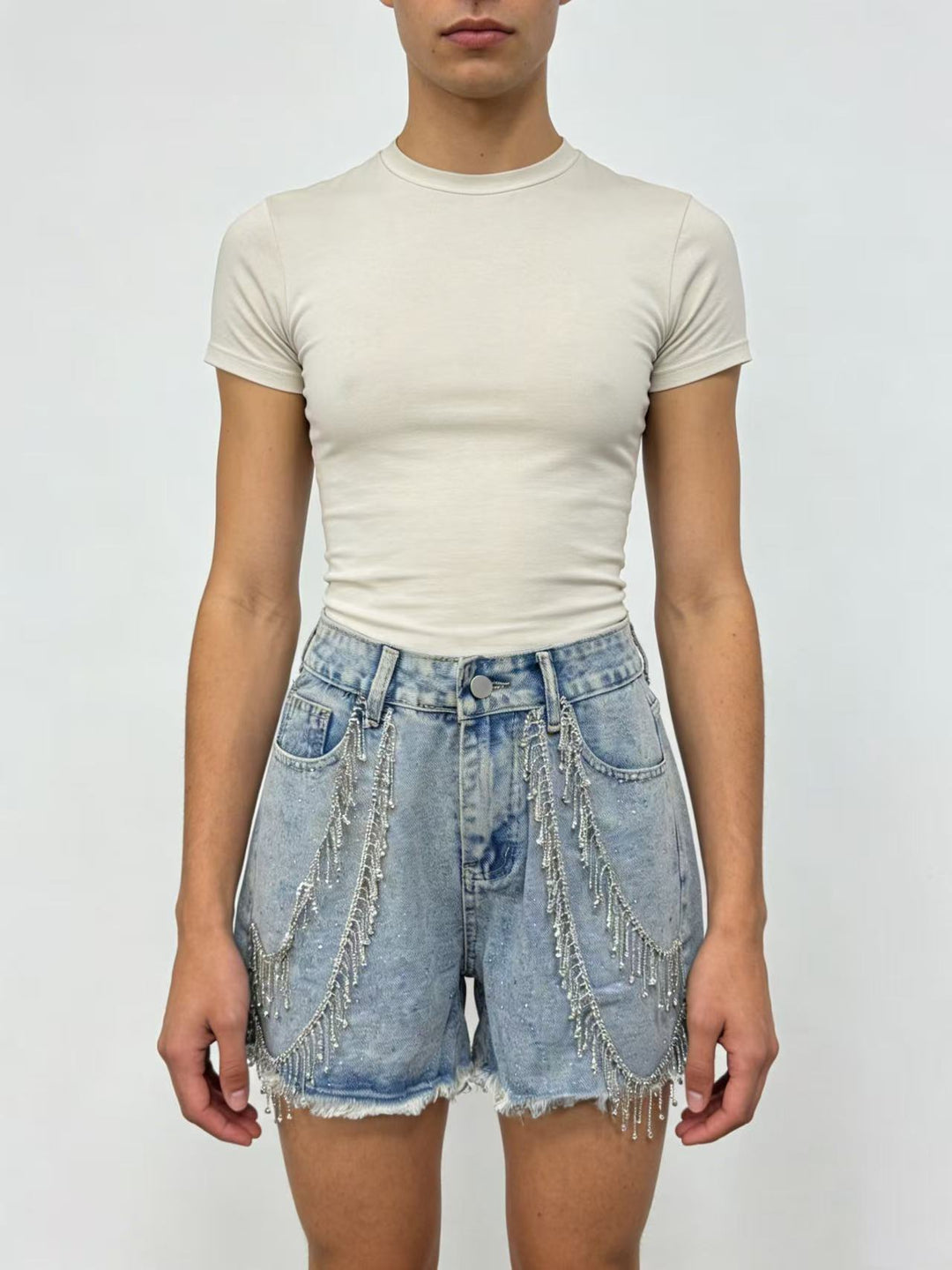 Damer Designer Denim-short med trendiga kedjeprydnader Mirla-Eva Jonsson