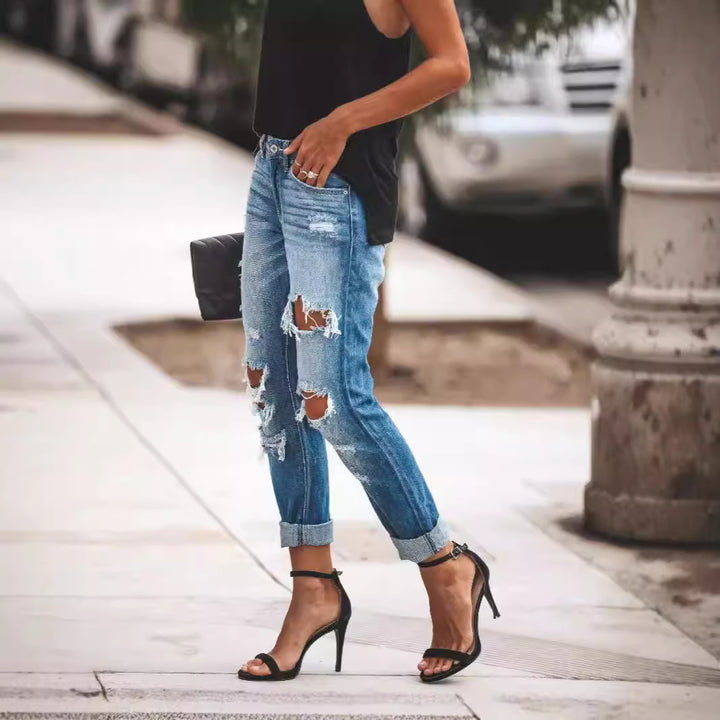 Damer Destroyed Boyfriend Jeans i avslappnad stil med höga sprickdetaljer Mirla-Eva Jonsson