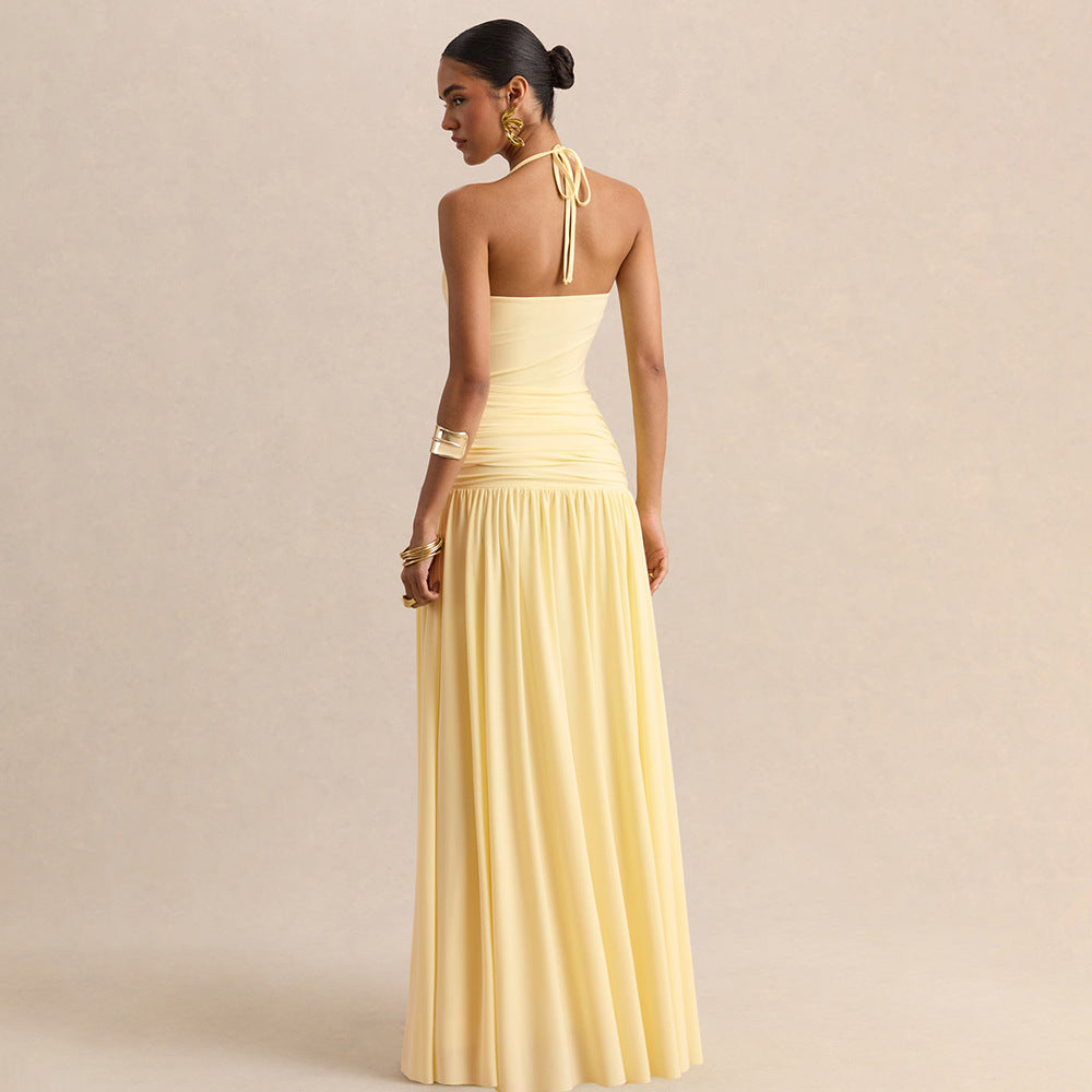 Damer Elegant Aftonklänning med Off-Shoulder-design och Flödande Kappa Mirla-Eva Jonsson