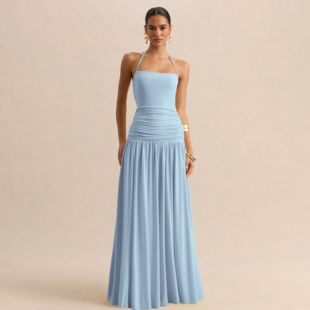 Damer Elegant Aftonklänning med Off-Shoulder-design och Flödande Kappa Mirla-Eva Jonsson