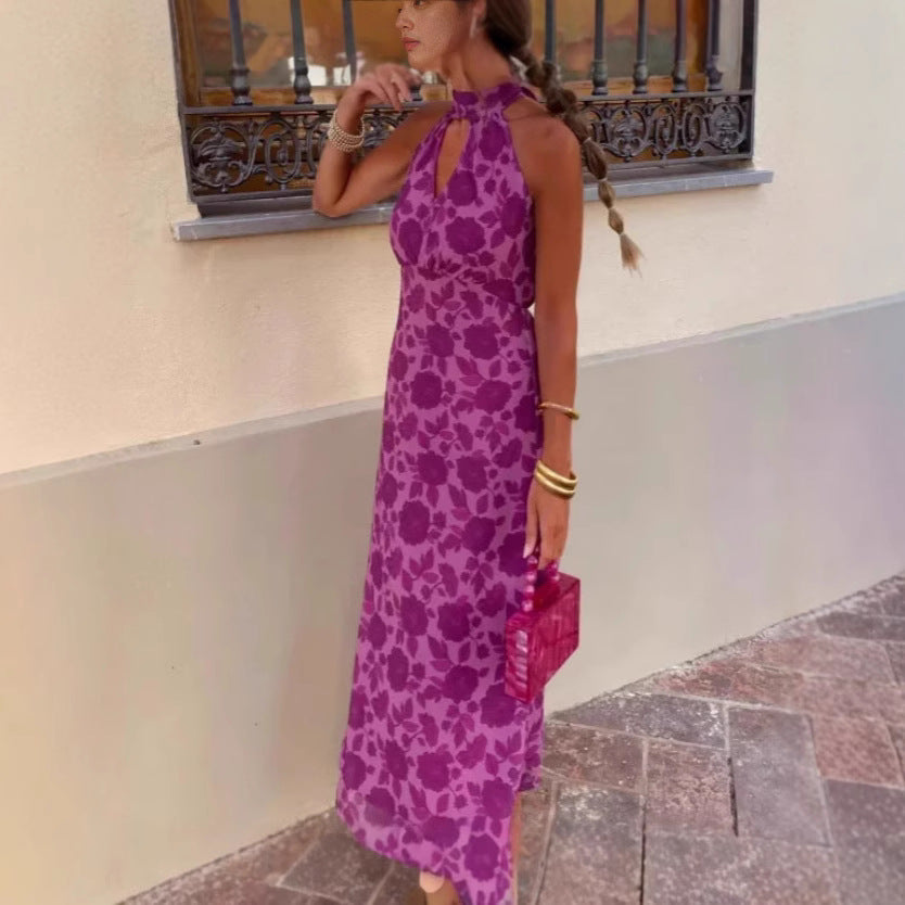 Damer Elegant Aftonklänning med Raffinerad Halsringning och Blommönster Mirla-Eva Jonsson