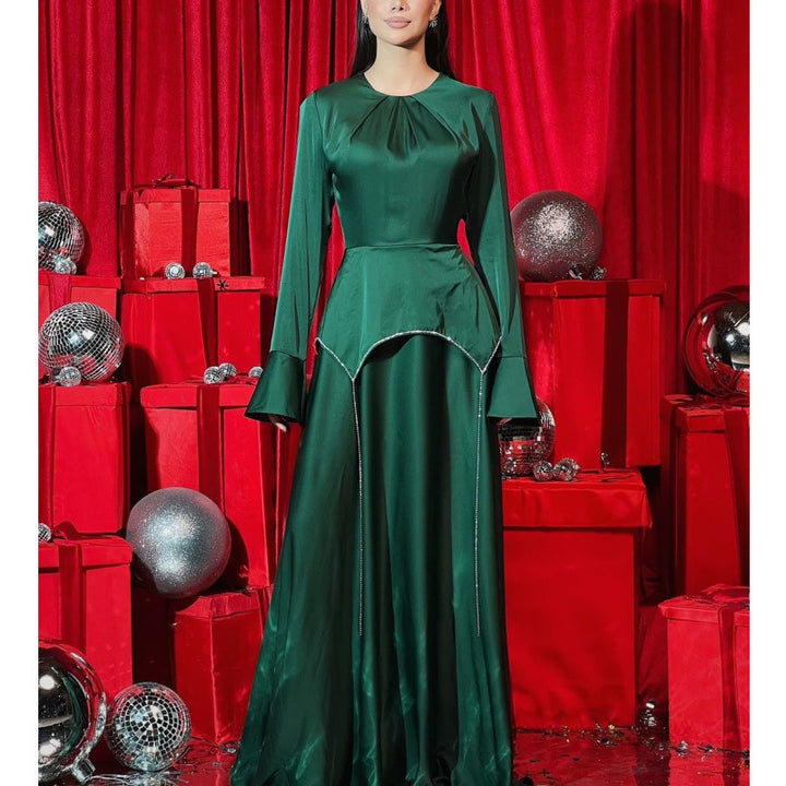 Damer Elegant Aftonklänning med flödande snitt och högkvalitativa detaljer Eva Jonsson-Eva Jonsson