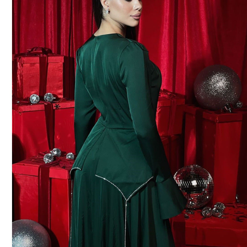 Damer Elegant Aftonklänning med flödande snitt och högkvalitativa detaljer Mirla-Eva Jonsson