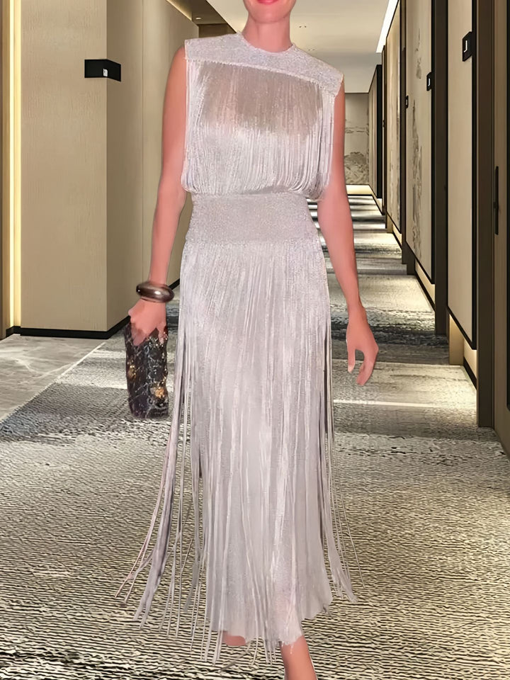 Damer Elegant Aftonklänning med svängande fåll Mirla-Eva Jonsson