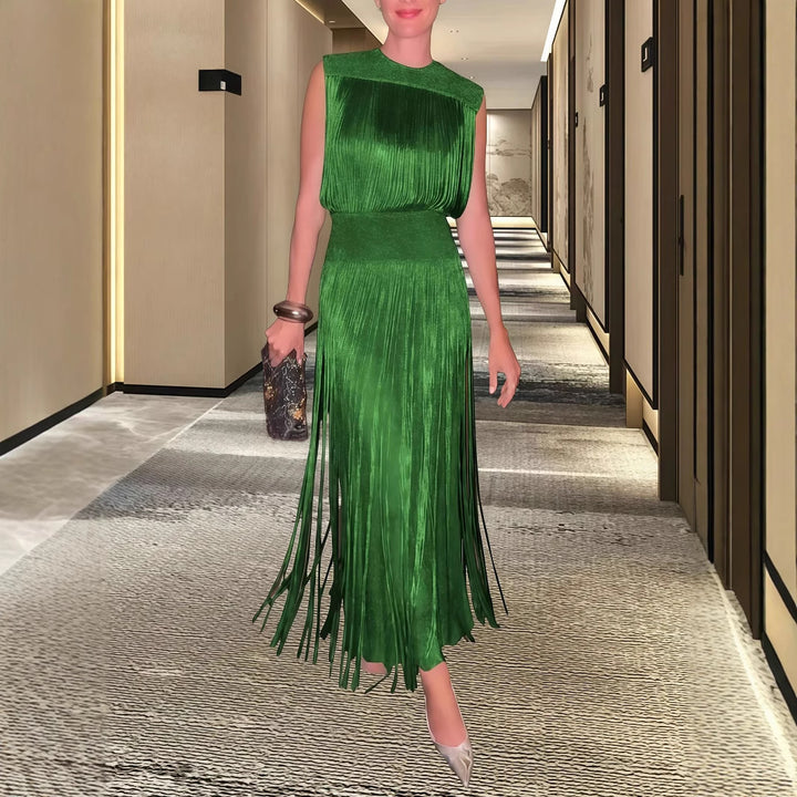 Damer Elegant Aftonklänning med svängande fåll Mirla-Eva Jonsson