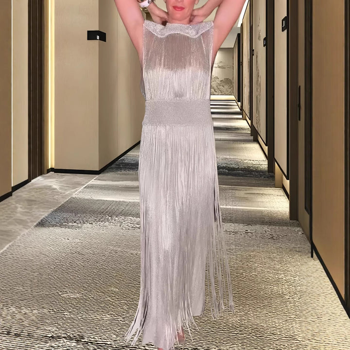 Damer Elegant Aftonklänning med svängande fåll Mirla-Eva Jonsson