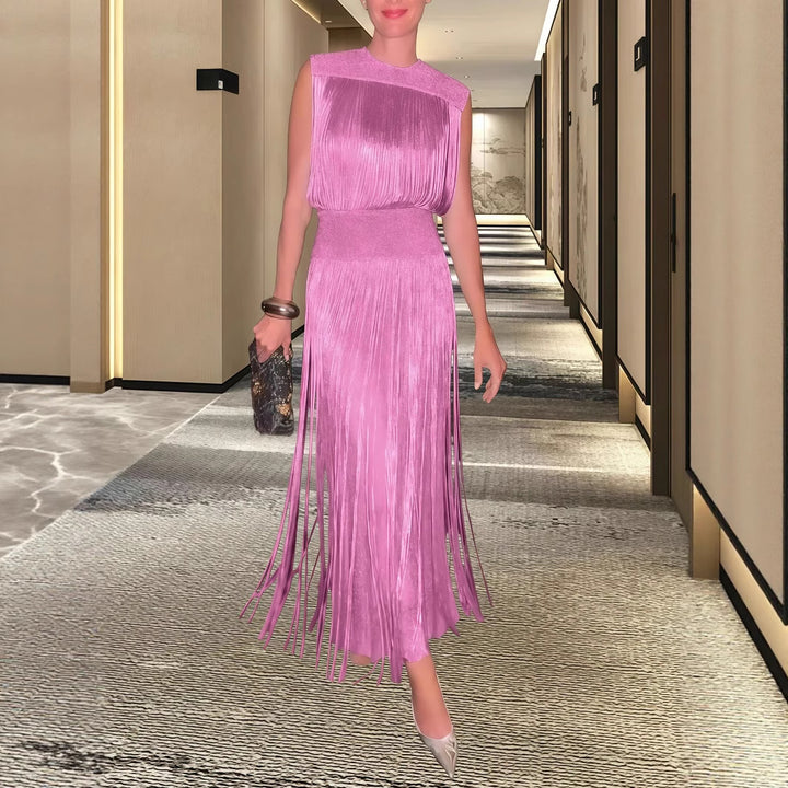 Damer Elegant Aftonklänning med svängande fåll Mirla-Eva Jonsson