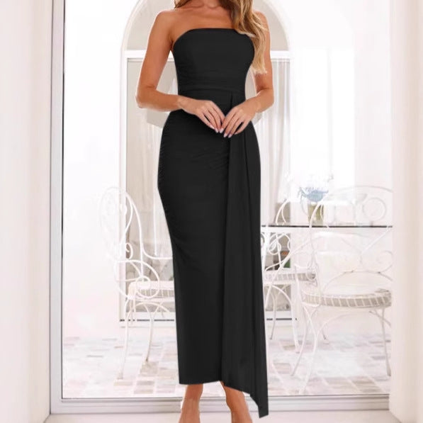 Damer Elegant Axellång Klänning med Raffinerade Draperingdetaljer och Sidoslits Mirla-Eva Jonsson