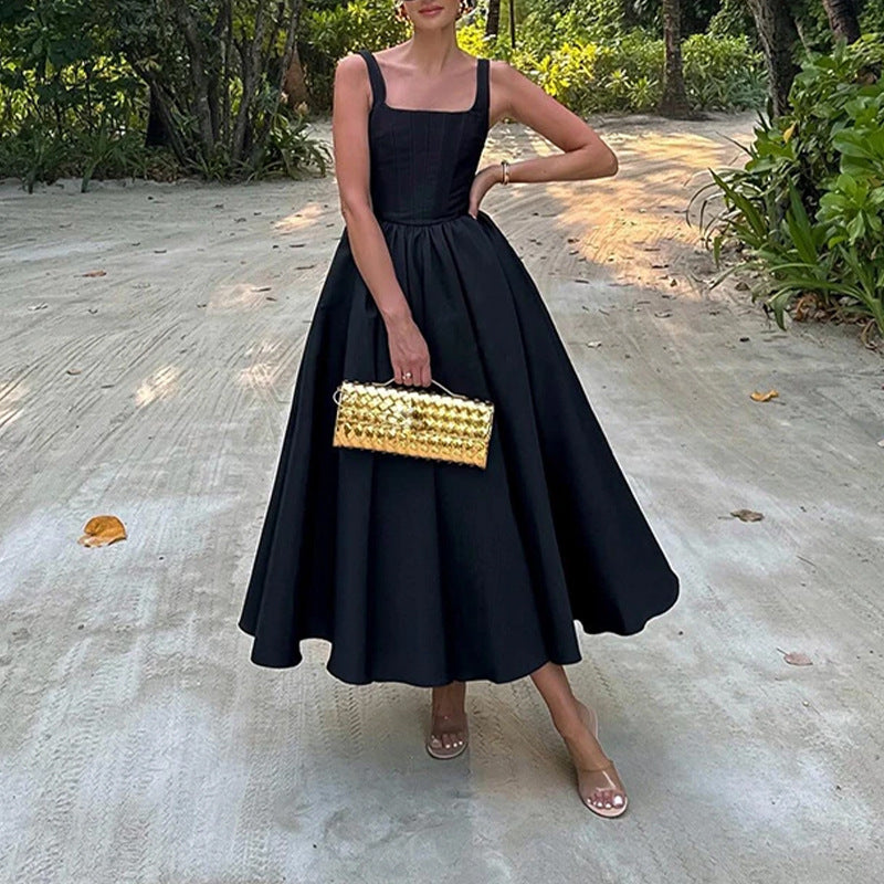 Damer Elegant Ballklänning med En Figurformad överdel och Mjuk, Svängande Kjol Mirla-Eva Jonsson