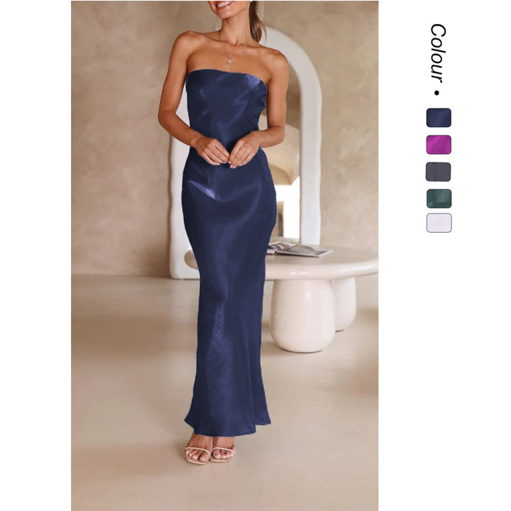 Damer Elegant Bandeau Maxi Klänning med Flödande Satin och Kroppsnära Silhuett-Eva Jonsson