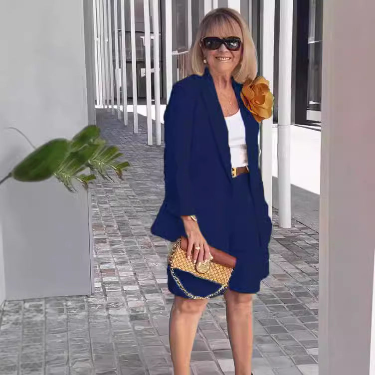 Damer Elegant Blazer-Shorts-Ensemble med Modernt Knappt detaljer och Högkvalitativt Material Mirla-Eva Jonsson