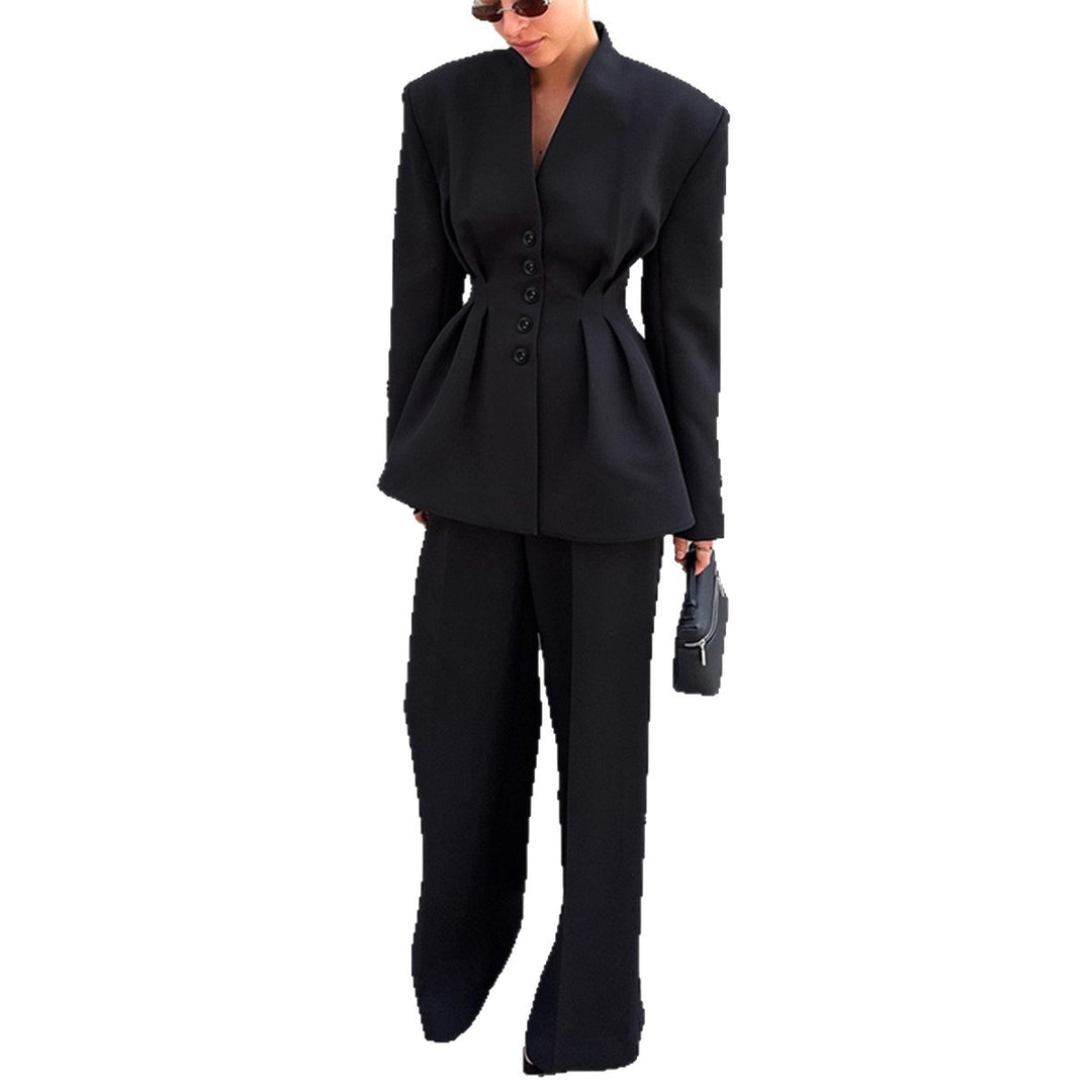Damer Elegant Blazer-byxdress med figursydd silhuett och klassiska knapppdetaljer Mirla-Eva Jonsson