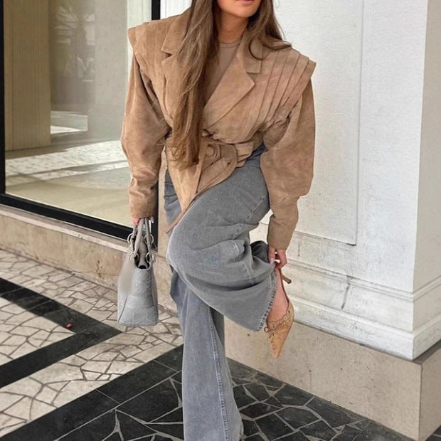 Damer Elegant Blazer med strukturerade detaljer och midjebälte Mirla-Eva Jonsson