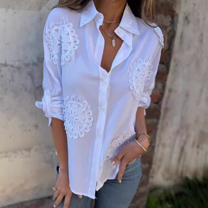 Damer Elegant Blus med Konstnärliga Spetsapplikationer Mirla-Eva Jonsson