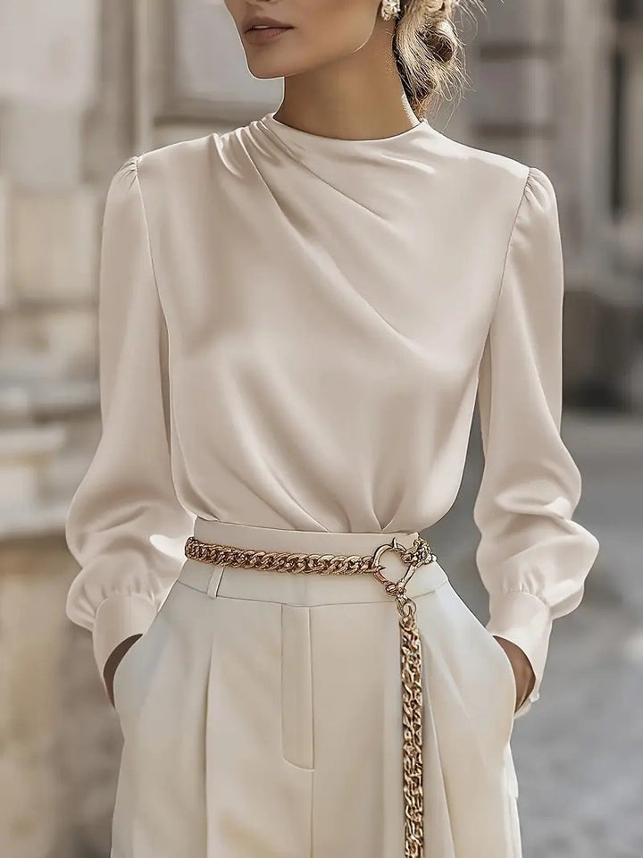 Damer Elegant Blus med asymmetrisk krage och vida ärmar Mirla-Eva Jonsson