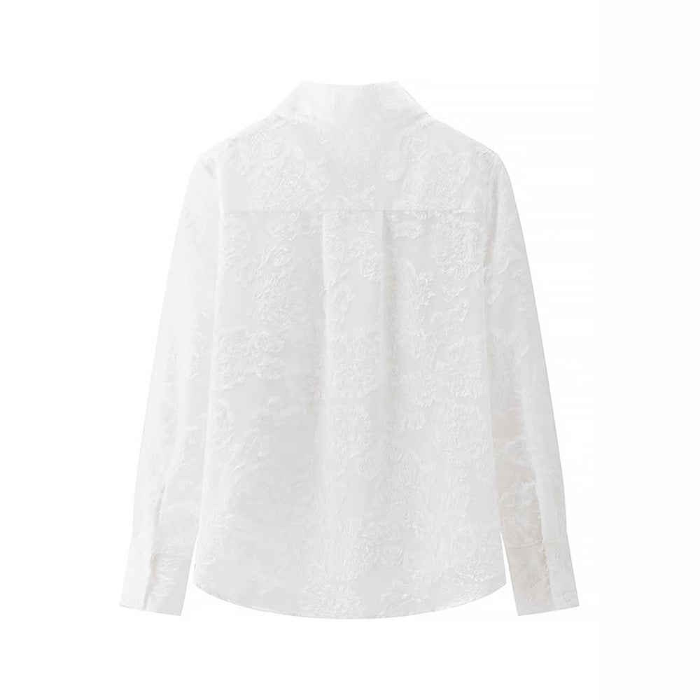 Damer Elegant Blus med blommönster broderidesign och fin transparens Mirla-Eva Jonsson