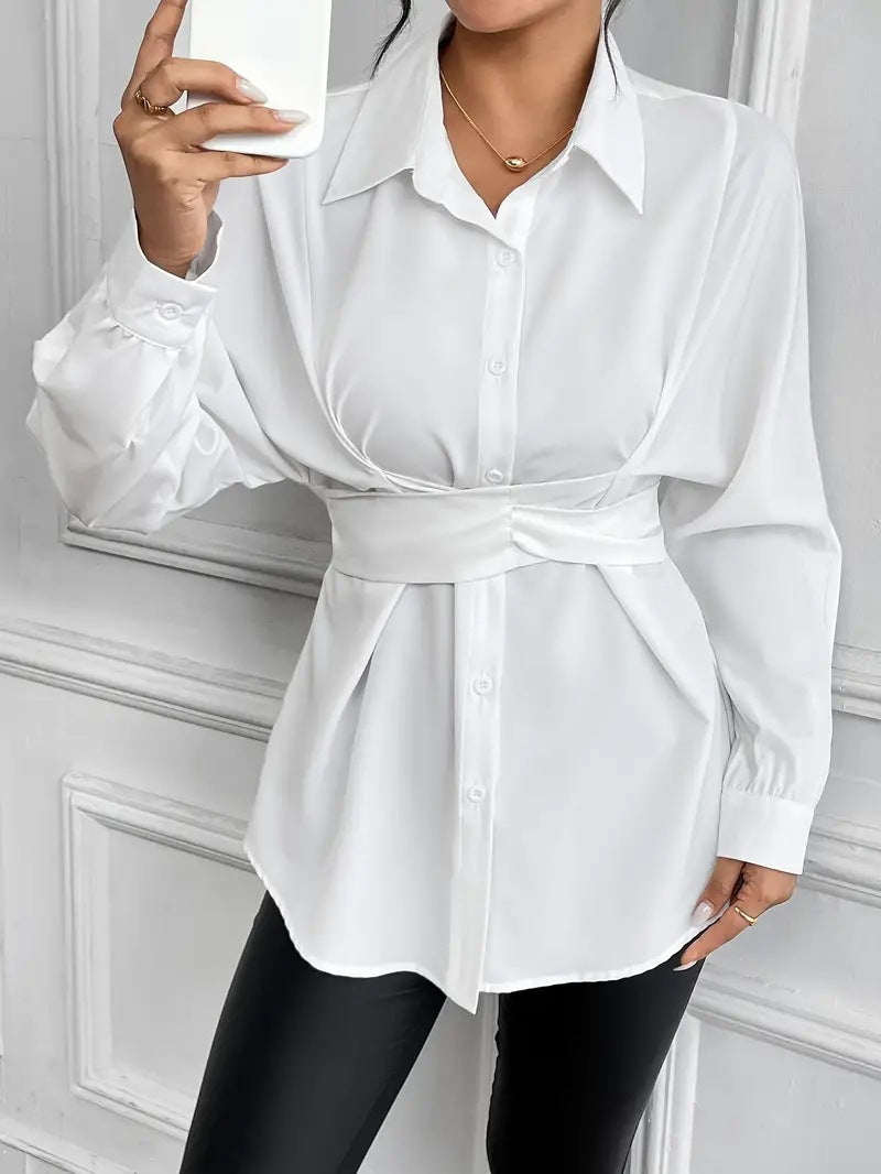 Damer Elegant Blus med figursydd midja och modern skärning Mirla-Eva Jonsson