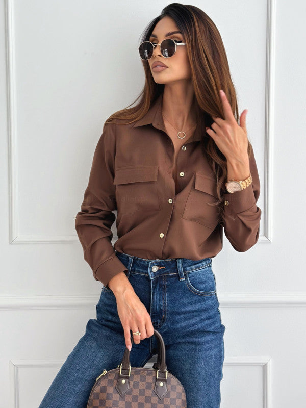 Damer Elegant Blus med praktiska bröstfickor och klassisk krage Mirla-Eva Jonsson