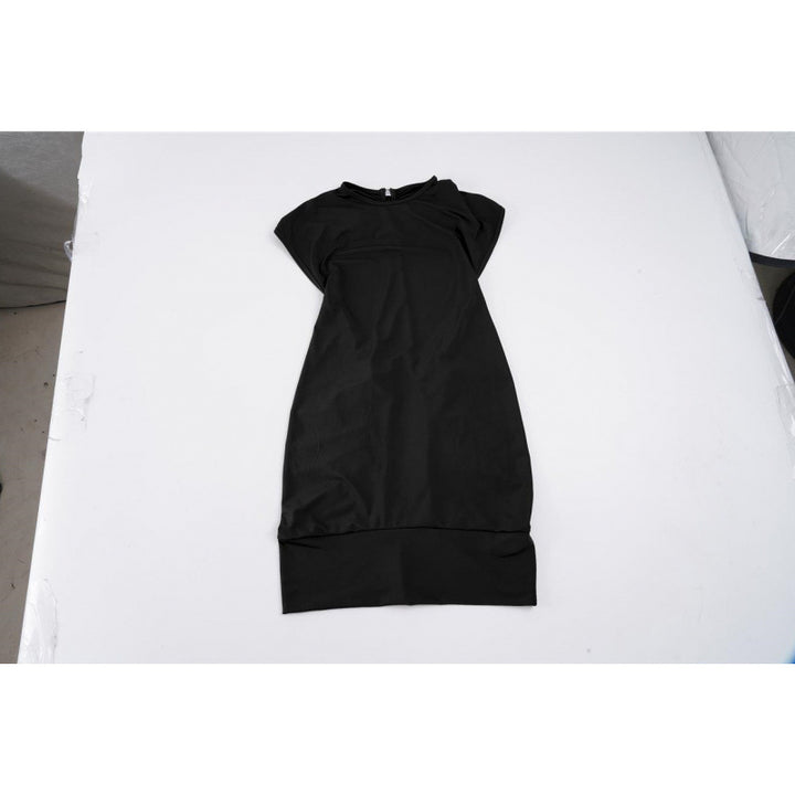 Damer Elegant Bodycon Klänning med korta ärmar och avslappnad passform Mirla-Eva Jonsson