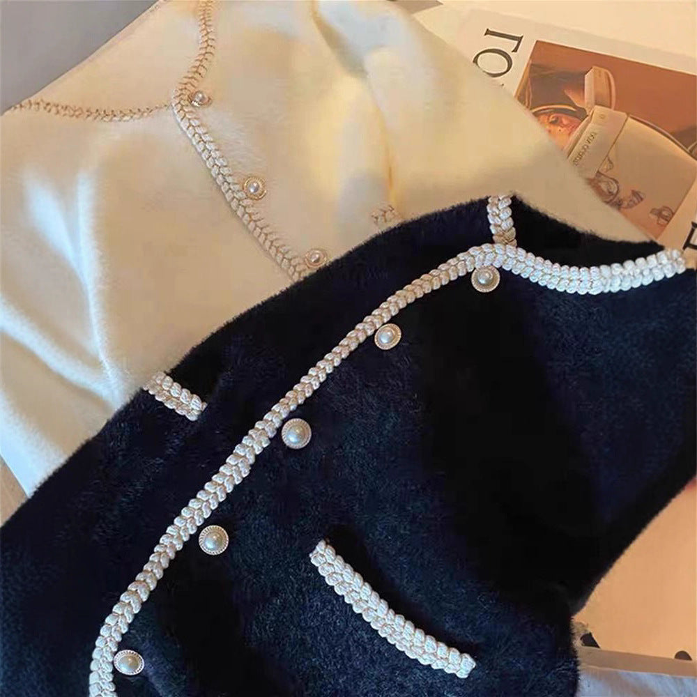 Damer Elegant Cardigan med Pärldekorationer Mirla-Eva Jonsson