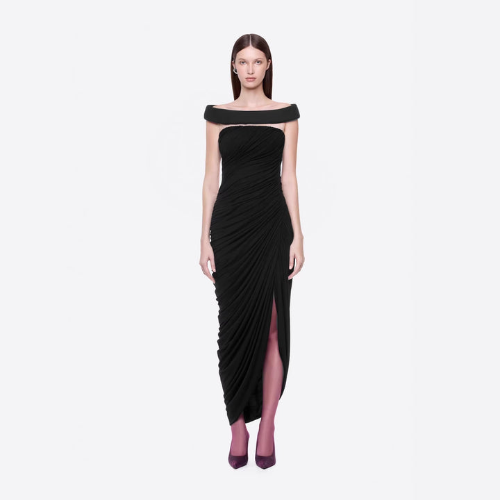 Damer Elegant Cleopatra-klänning med djup utskärning och draperad kjol Mirla-Eva Jonsson