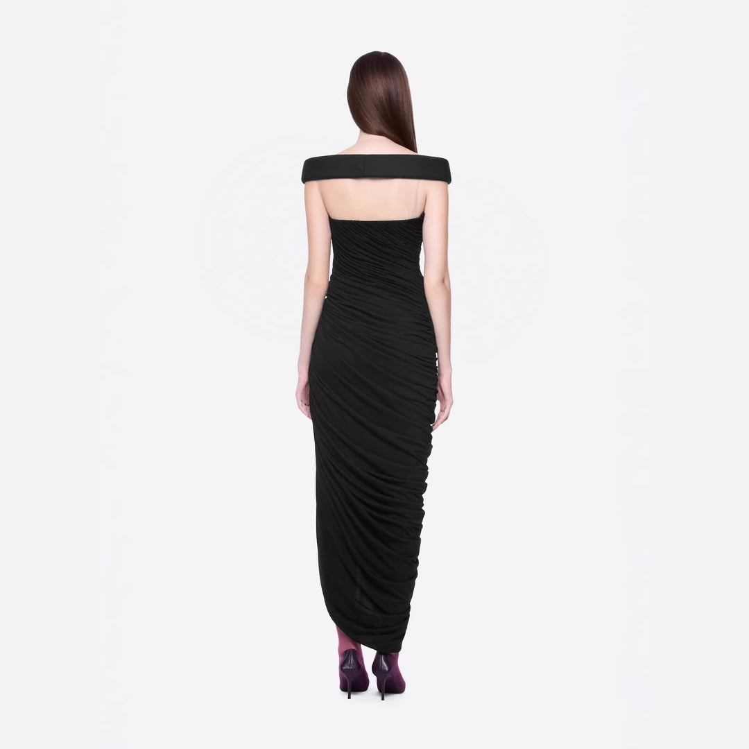 Damer Elegant Cleopatra-klänning med djup utskärning och draperad kjol Mirla-Eva Jonsson