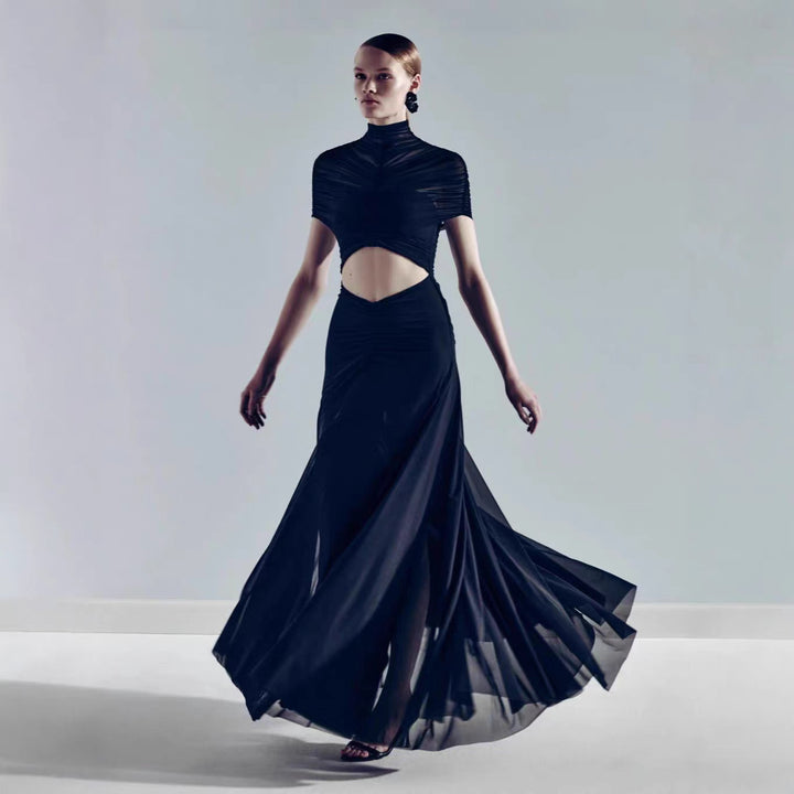 Damer Elegant Cut-Out Maxiklänning med högupptagen design och raffinerade draperingar Mirla-Eva Jonsson