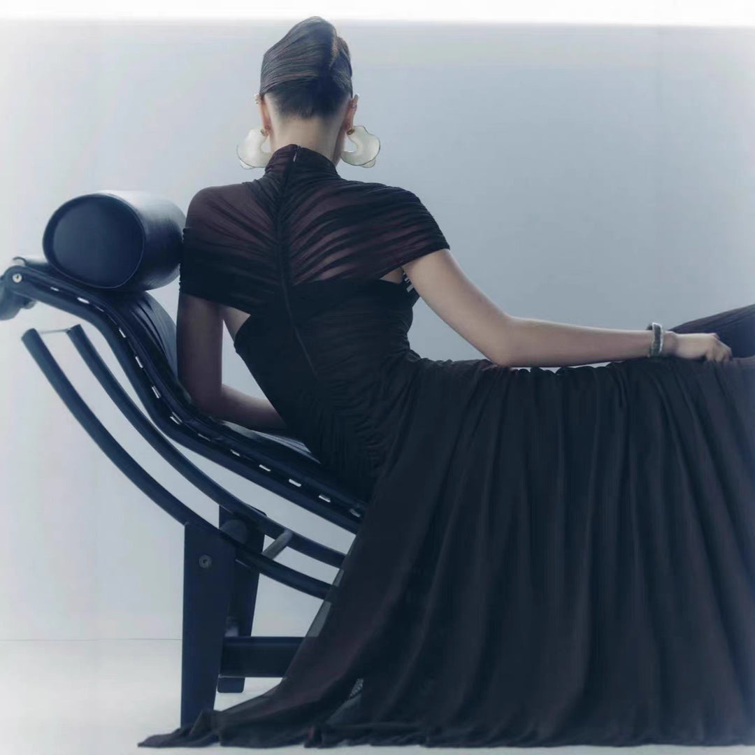 Damer Elegant Cut-Out Maxiklänning med högupptagen design och raffinerade draperingar Mirla-Eva Jonsson