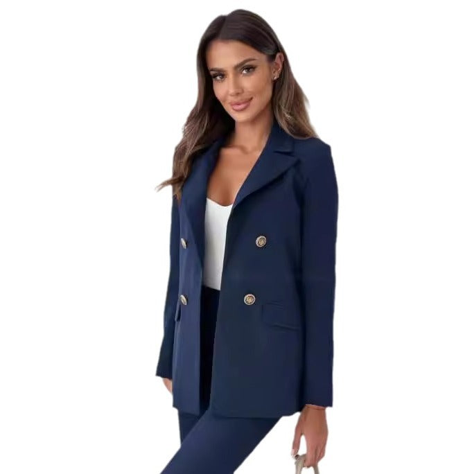 Damer Elegant Dubbelknäppt Blazer med gyllene knappar och modern passform Mirla-Eva Jonsson