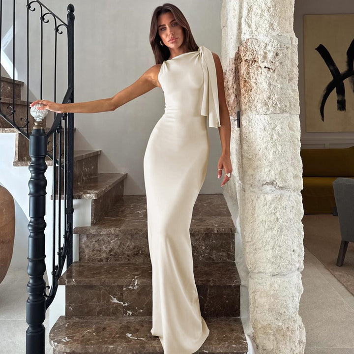 Damer Elegant Ensidig Maxiklänning med Band och Figurformande Snitt Mirla-Eva Jonsson