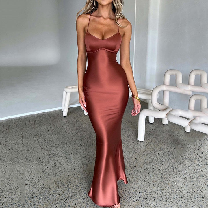Damer Elegant Figurformande Maxiklänning med Spagettiband Mirla-Eva Jonsson