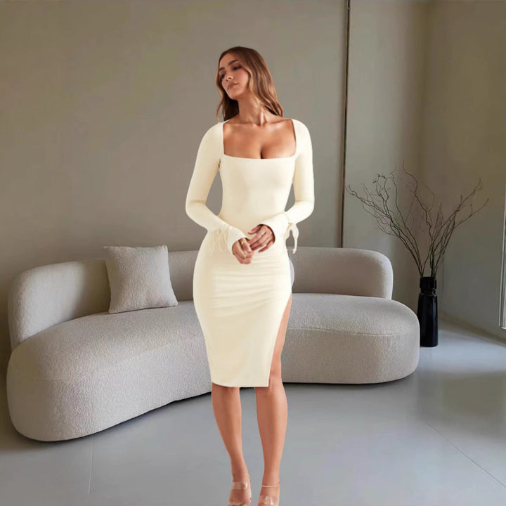 Damer Elegant Figurformande Midiklänning med djup slits och långa ärmar Mirla-Eva Jonsson