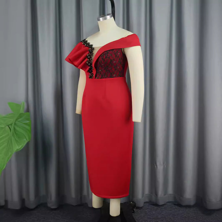 Damer Elegant Figurhållande Klänning med Asymmetrisk Design och Volangdetaljer Mirla-Eva Jonsson