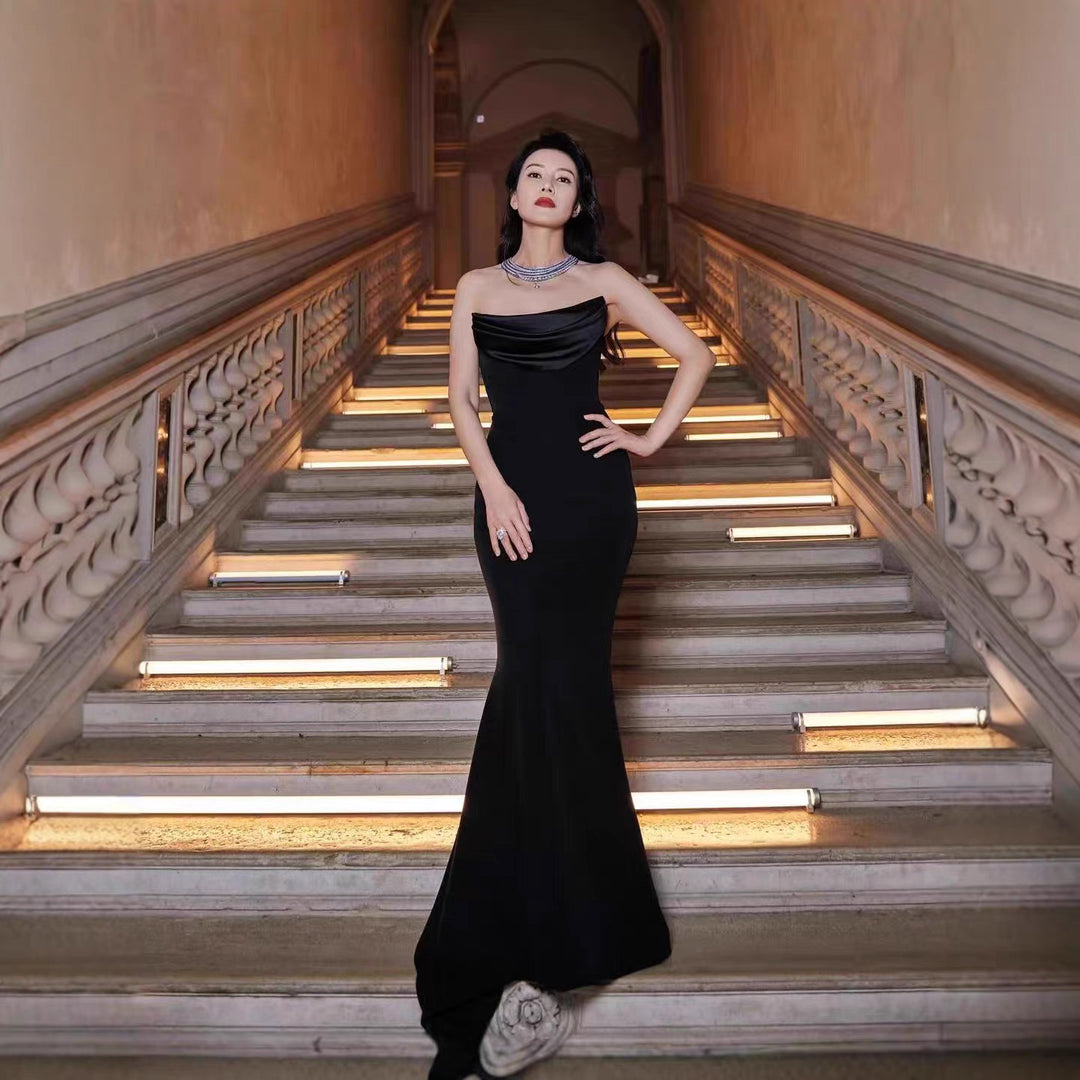 Damer Elegant Havfrue-klänning med off-shoulder design och långa ärmar Mirla-Eva Jonsson