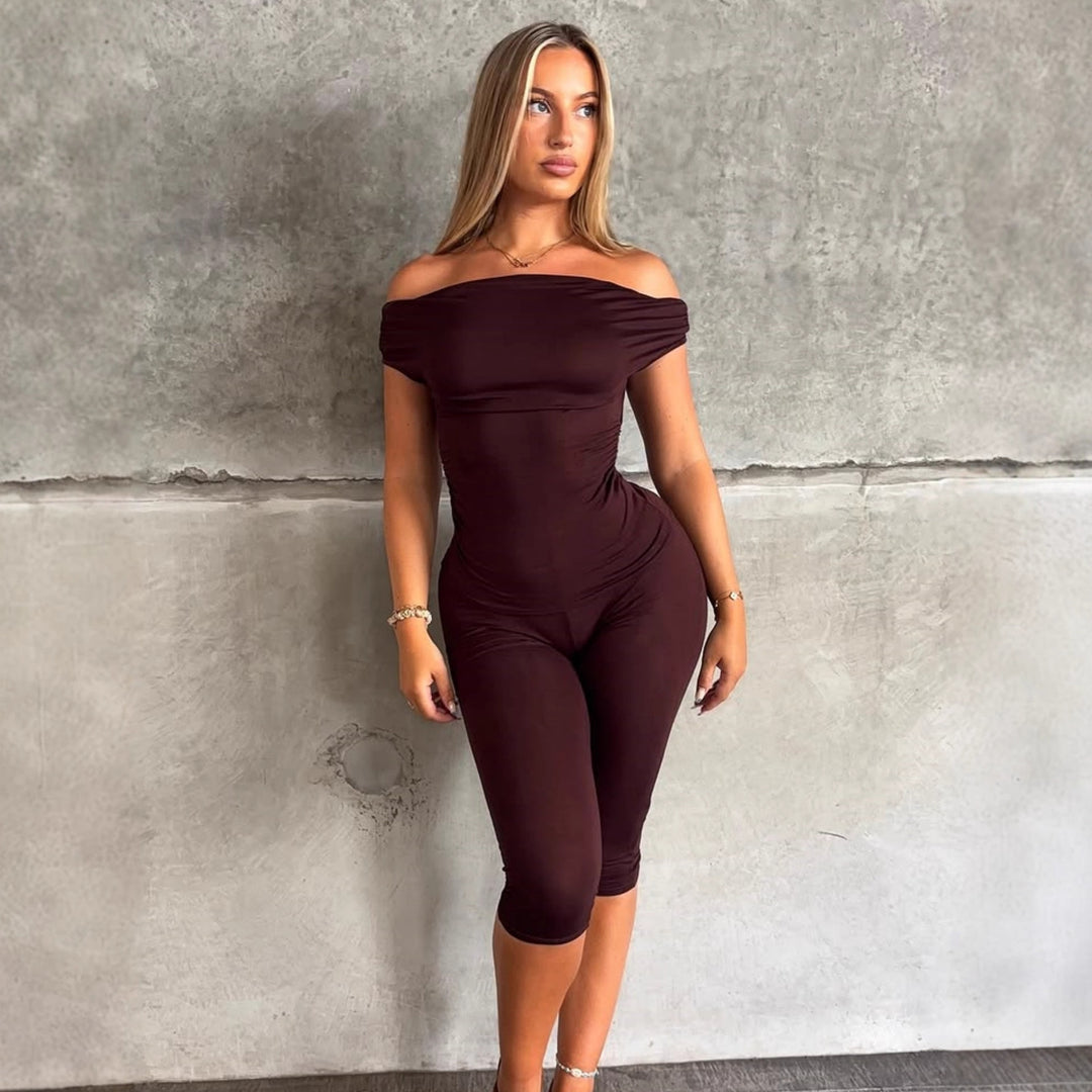 Damer Elegant Jumpsuit med Off-Shoulder Design och Rynkor Mirla-Eva Jonsson