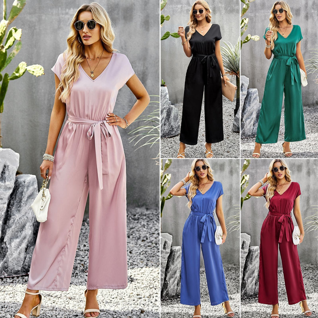 Damer Elegant Jumpsuit med V-hals och knytbälte Mirla-Eva Jonsson