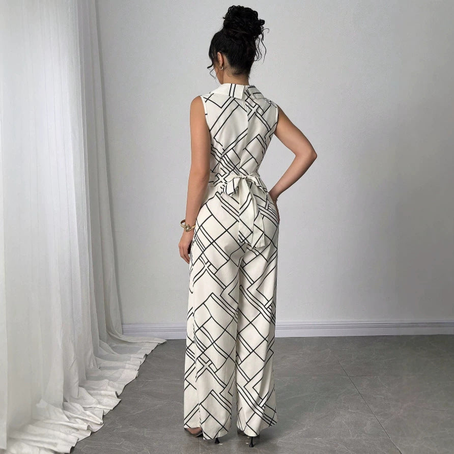 Damer Elegant Jumpsuit med geometriskt mönster och figurnära passform Mirla-Eva Jonsson