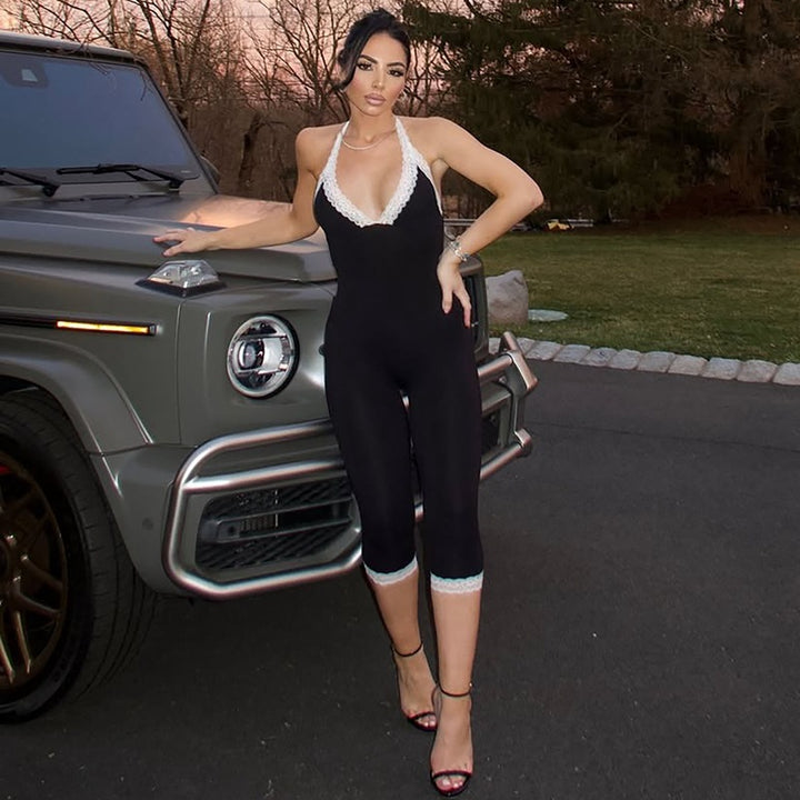 Damer Elegant Jumpsuit med spetsdetaljer och figursydd silhuett Mirla-Eva Jonsson
