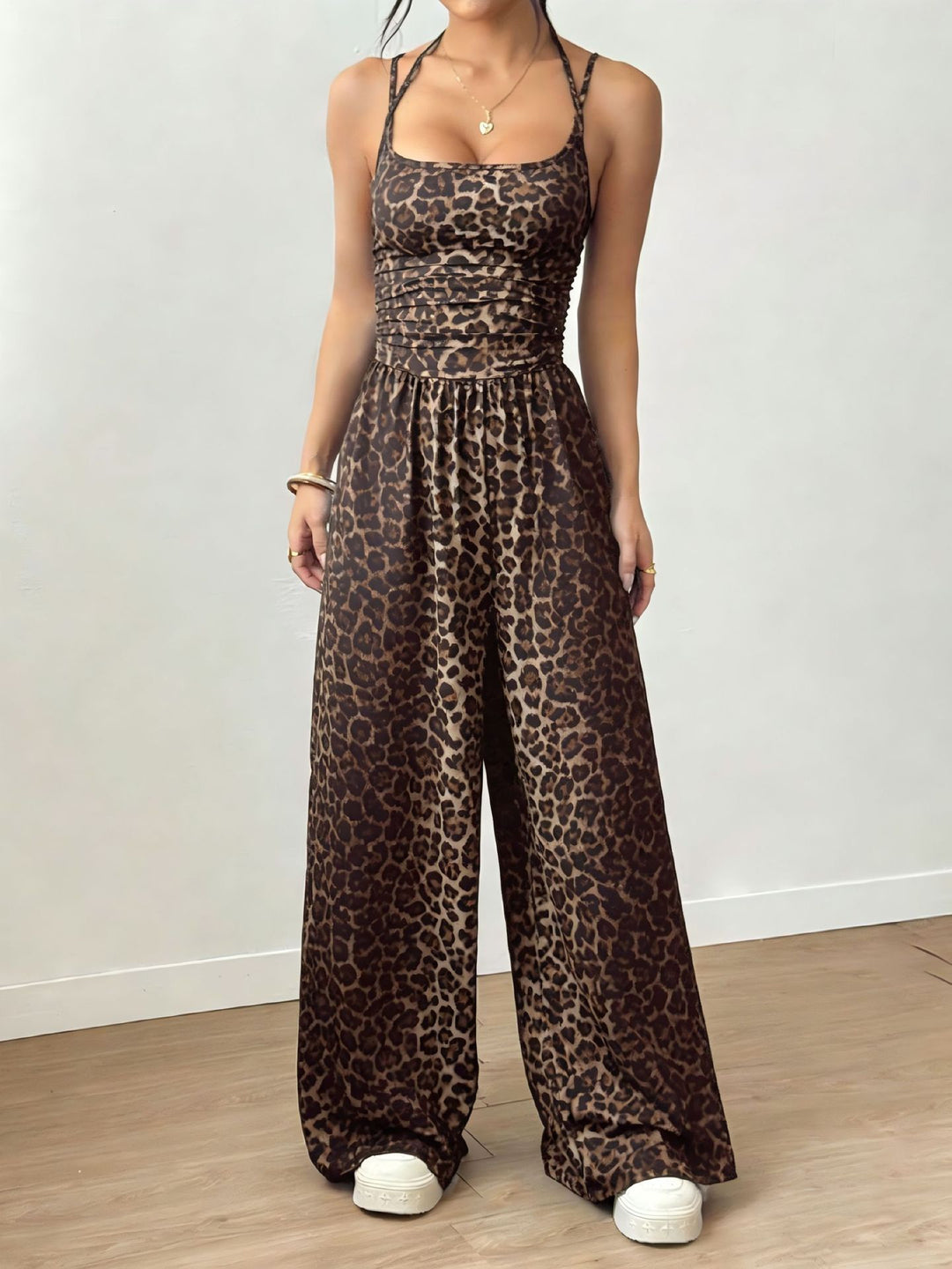 Damer Elegant Jumpsuit med vida ben och spagettiband Mirla-Eva Jonsson