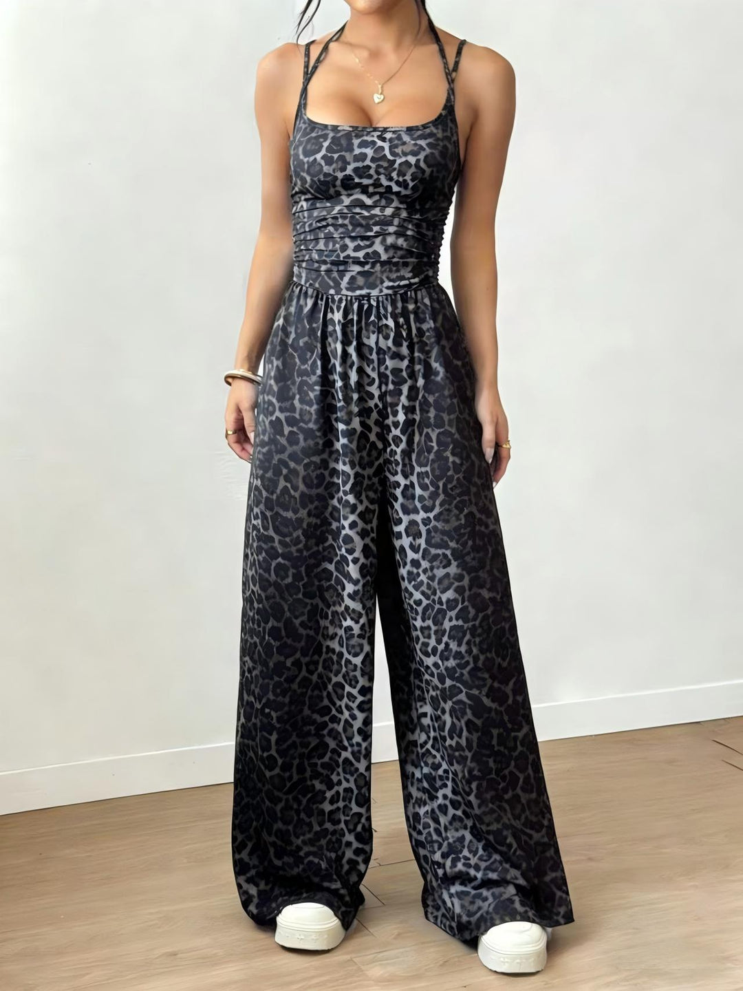 Damer Elegant Jumpsuit med vida ben och spagettiband Mirla-Eva Jonsson