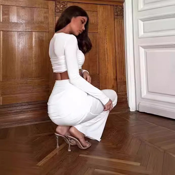 Damer Elegant Klänning med figurnära ovandel och svängande kjol Mirla-Eva Jonsson
